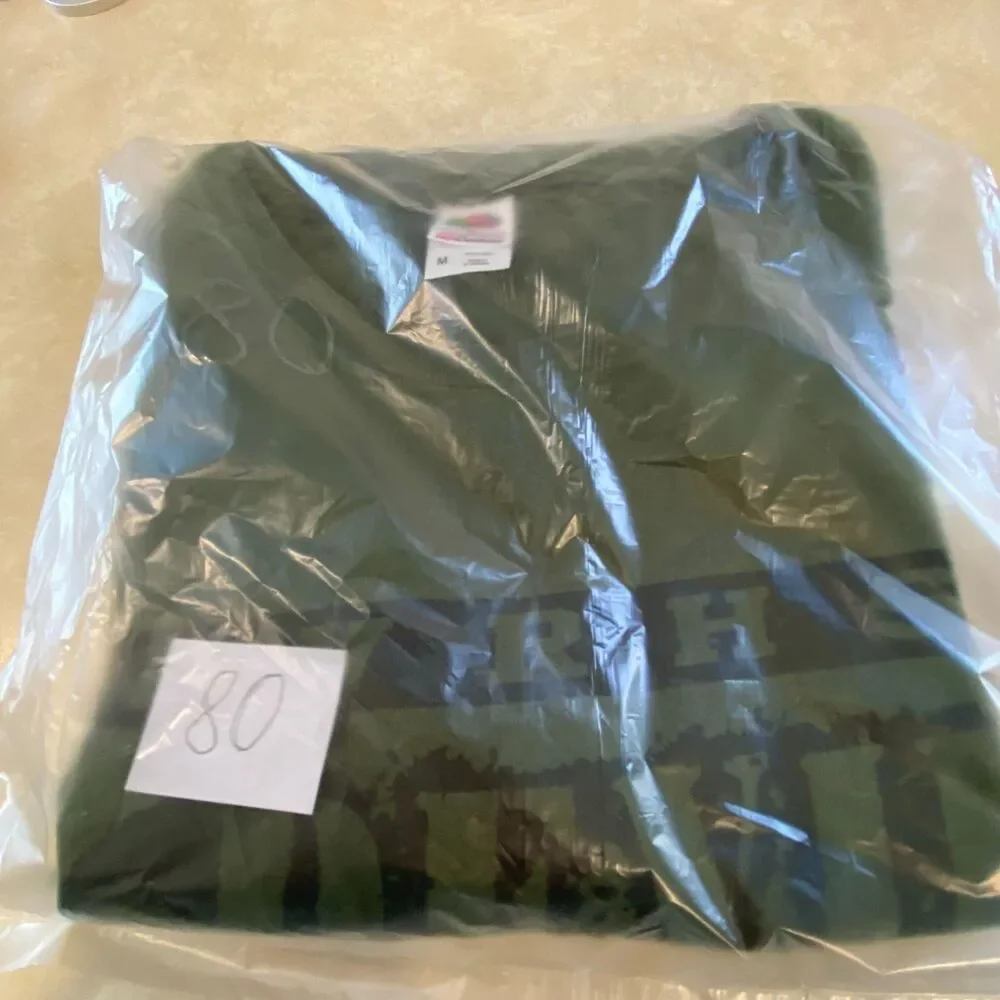 Gildan Men RVRHS Devil Dash Pat Tillman Foundation Graphic T-Shirt Olive Green L